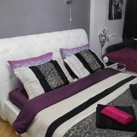Velvet Lux Apartman Ni Kültér fotó