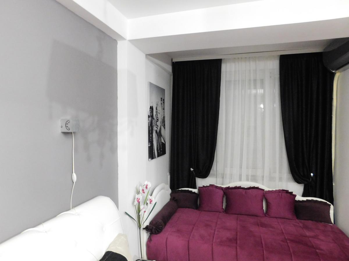 Velvet Lux Apartman Ni Kültér fotó