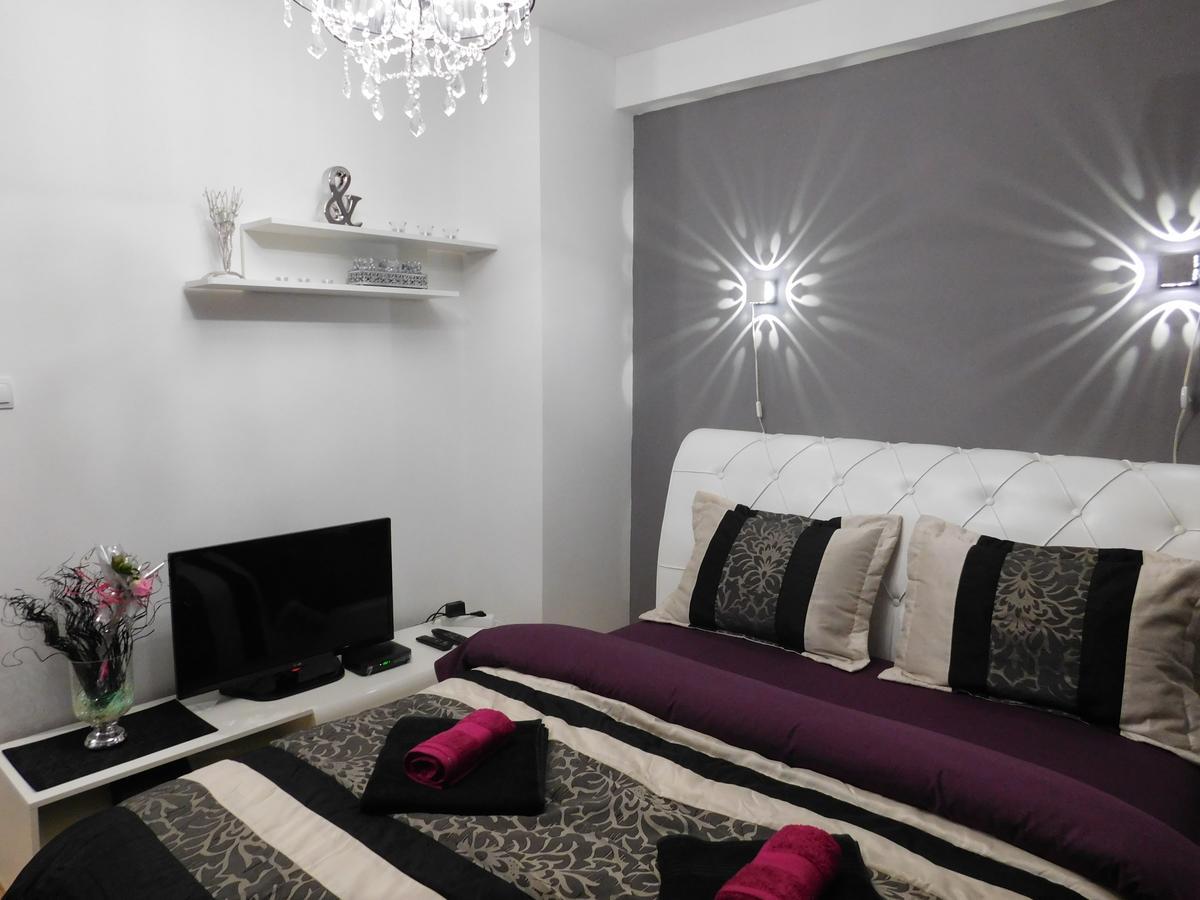 Velvet Lux Apartman Ni Kültér fotó