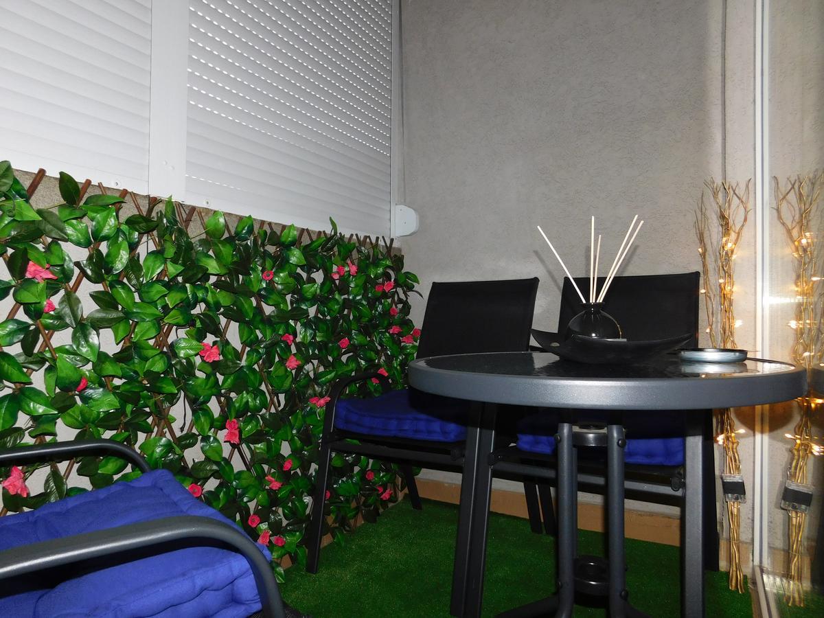 Velvet Lux Apartman Ni Kültér fotó
