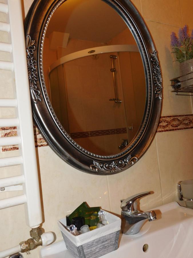 Velvet Lux Apartman Ni Kültér fotó